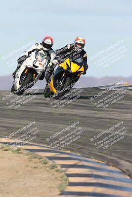 media/Nov-16-2025-Race Pace (Sun) [[8c5fa54630]]/Verified Riders/1-Turns 9 and 10 (925am)/